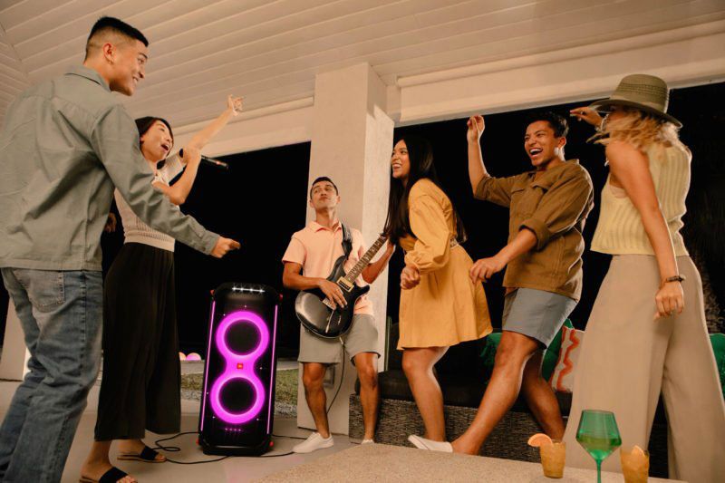 JBL_partybox_710_cont_img